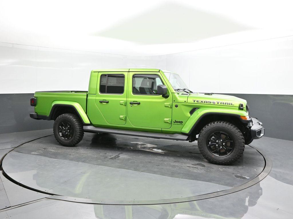 new 2025 Jeep Gladiator car, priced at $48,855