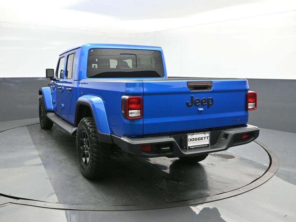 new 2025 Jeep Gladiator car, priced at $45,038