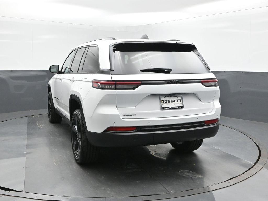 new 2025 Jeep Grand Cherokee car, priced at $39,568
