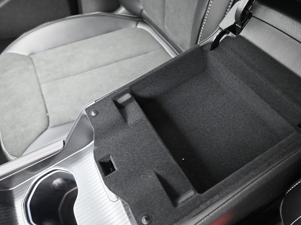 new 2025 Jeep Grand Cherokee car, priced at $39,568