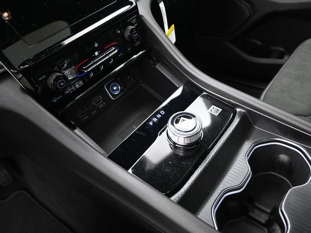 new 2025 Jeep Grand Cherokee car, priced at $39,568
