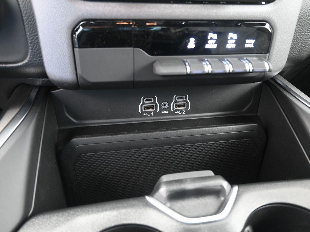 new 2025 Ram 1500 car, priced at $46,256