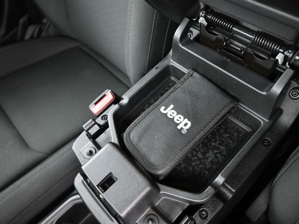 used 2021 Jeep Wrangler Unlimited car, priced at $29,765