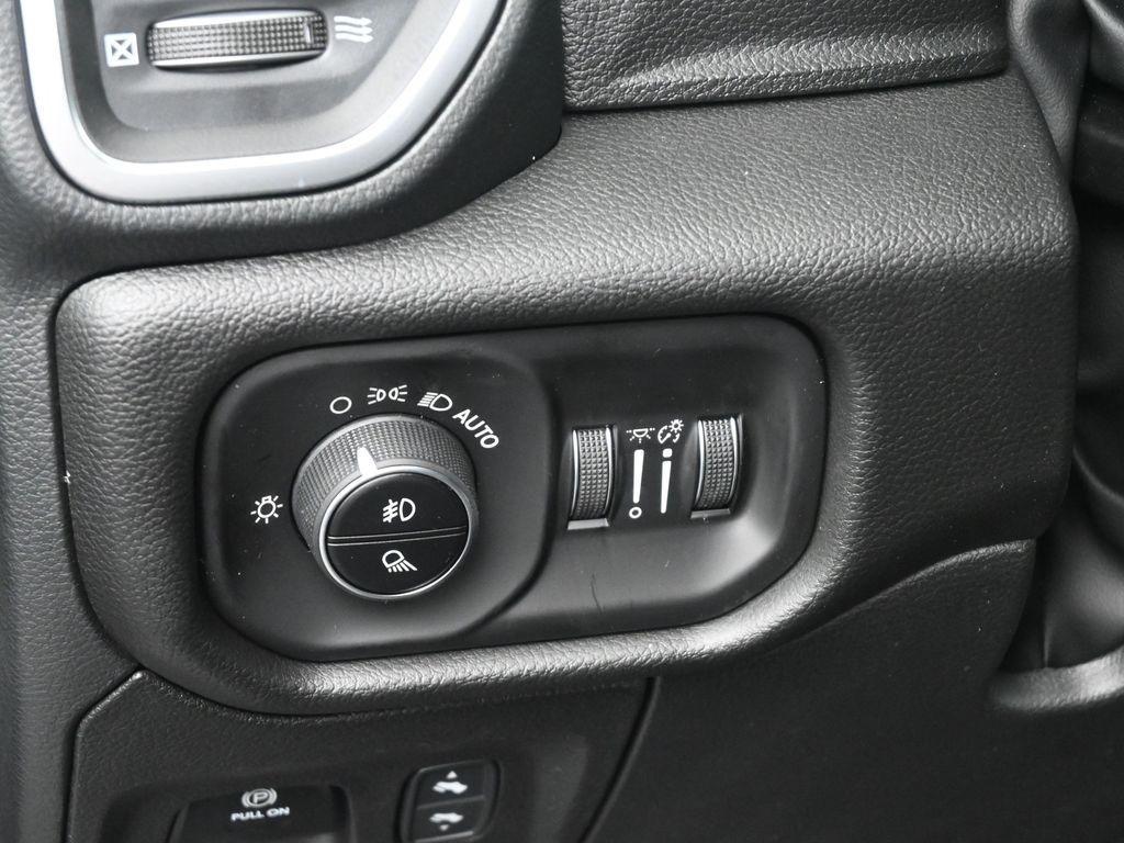 new 2025 Ram 1500 car, priced at $53,940
