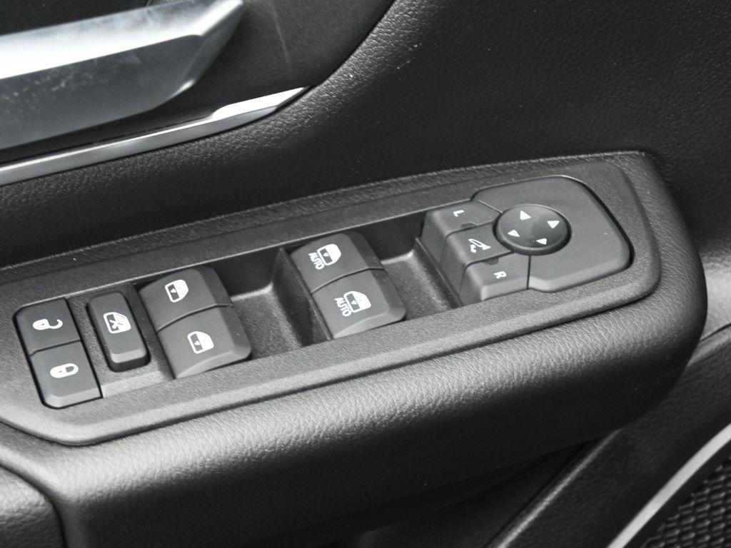 new 2025 Ram 1500 car, priced at $53,940