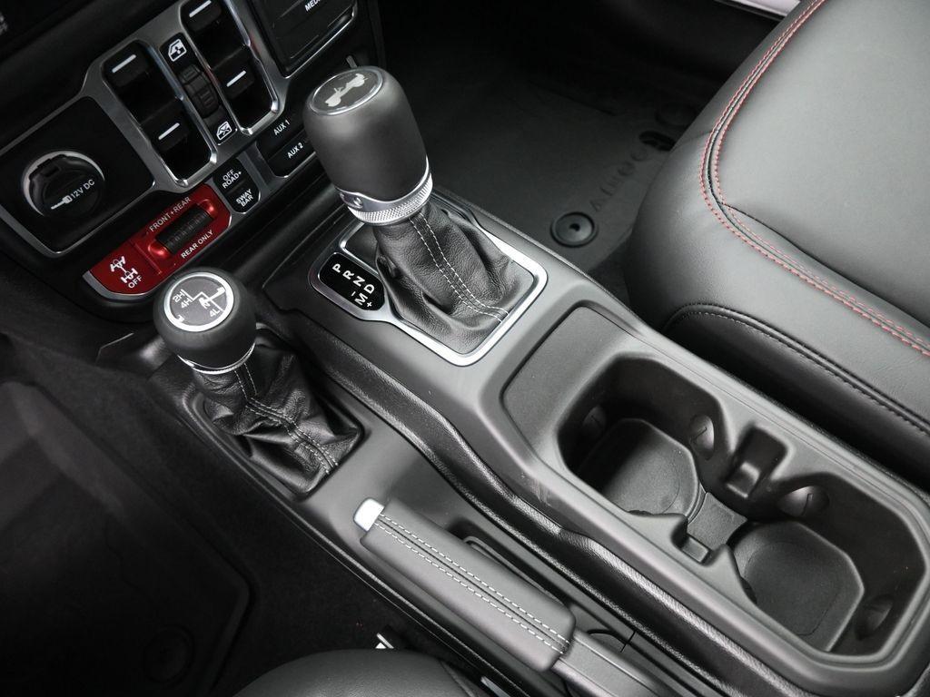 new 2025 Jeep Wrangler car, priced at $57,851