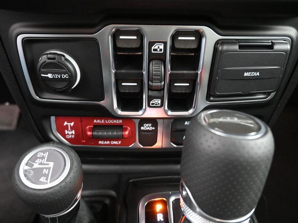 new 2025 Jeep Gladiator car, priced at $50,511