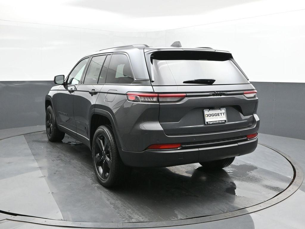new 2025 Jeep Grand Cherokee car, priced at $45,375