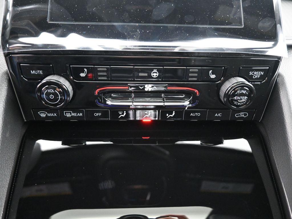 new 2025 Jeep Grand Cherokee car, priced at $45,375