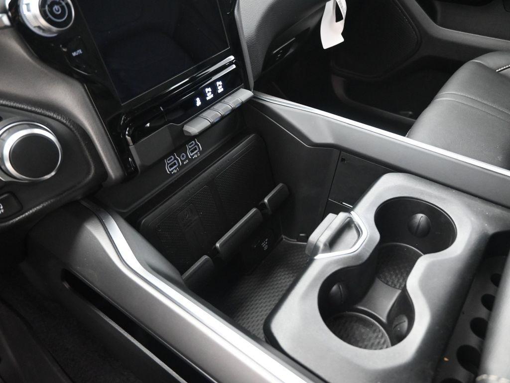 new 2025 Ram 1500 car, priced at $61,347