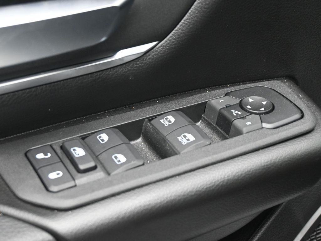 new 2025 Ram 1500 car, priced at $61,347