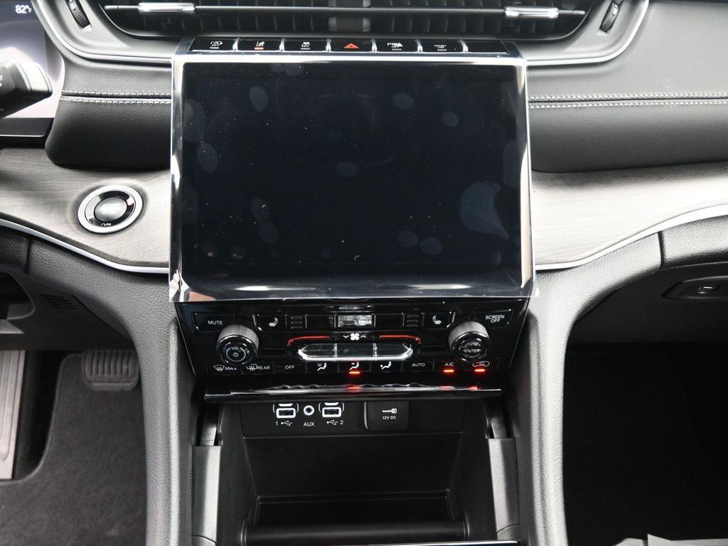 new 2025 Jeep Grand Cherokee L car, priced at $48,625
