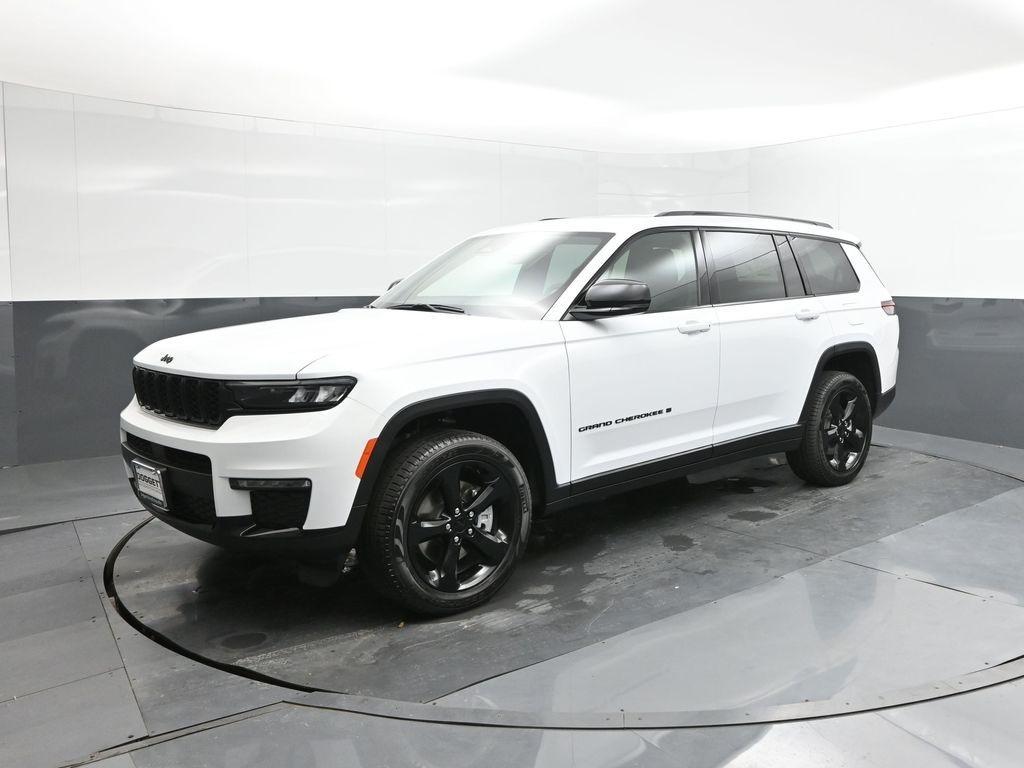 new 2025 Jeep Grand Cherokee L car, priced at $48,625