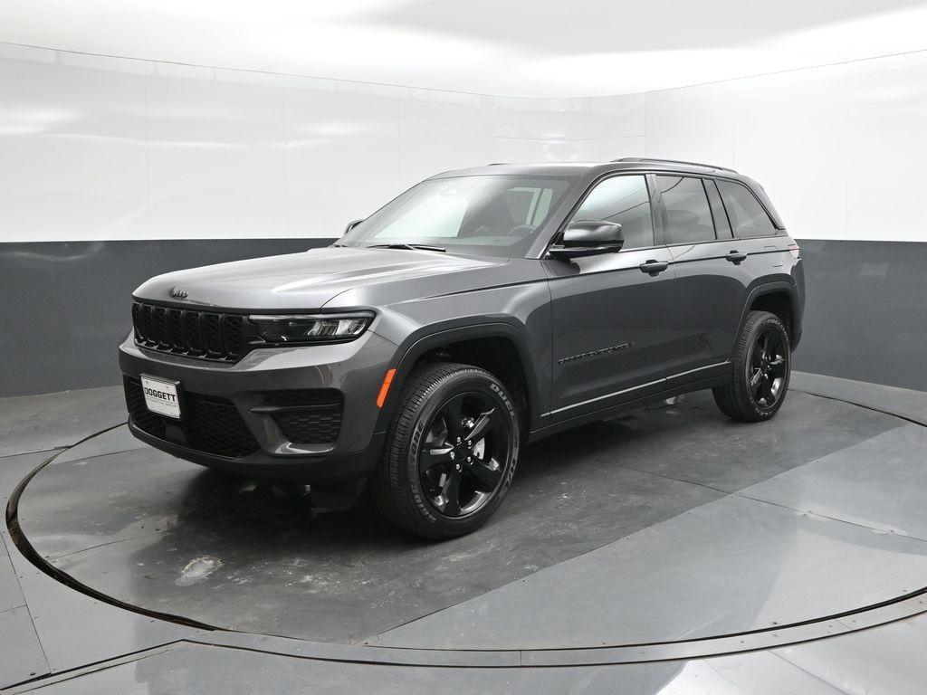 new 2025 Jeep Grand Cherokee car, priced at $42,846