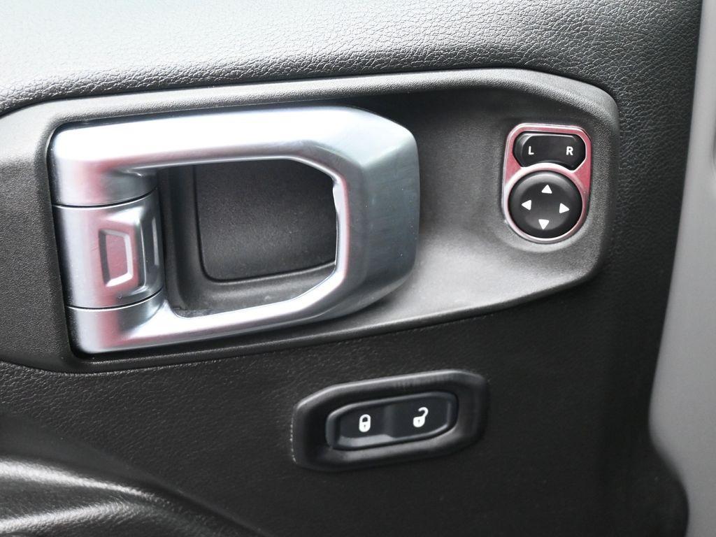 used 2023 Jeep Gladiator car, priced at $29,077