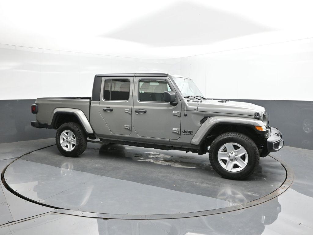 used 2023 Jeep Gladiator car, priced at $29,077
