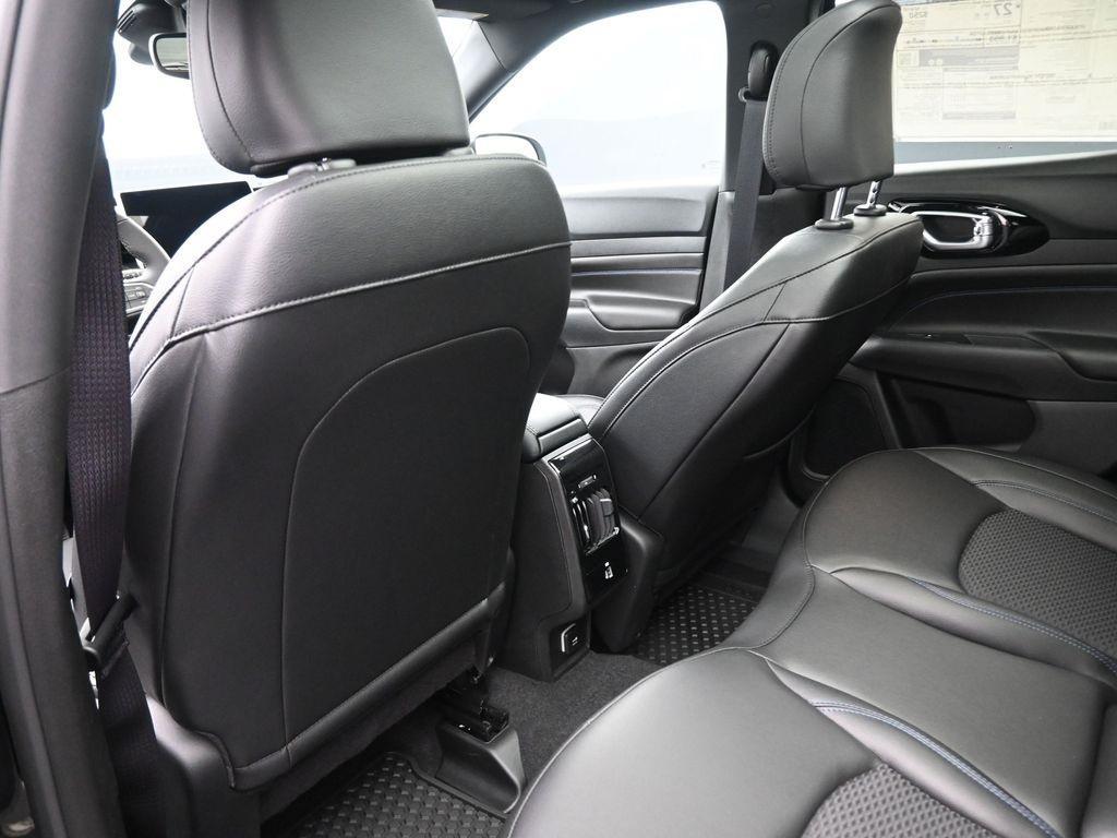 new 2025 Jeep Compass car, priced at $36,356