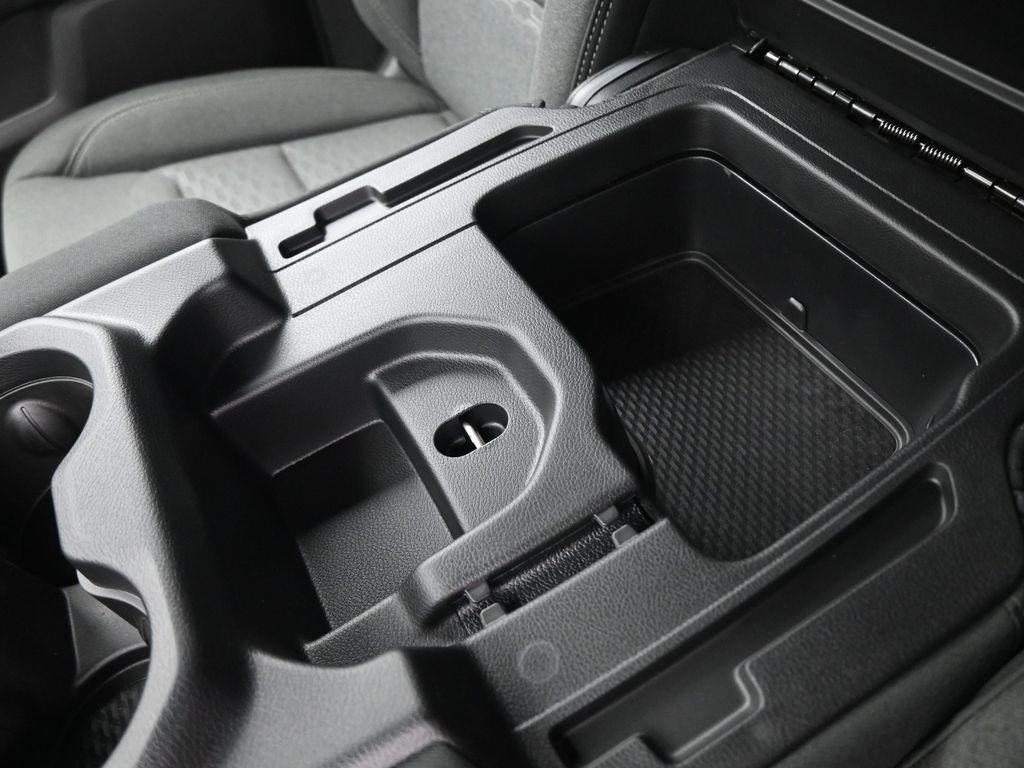 new 2025 Ram 1500 car, priced at $40,022