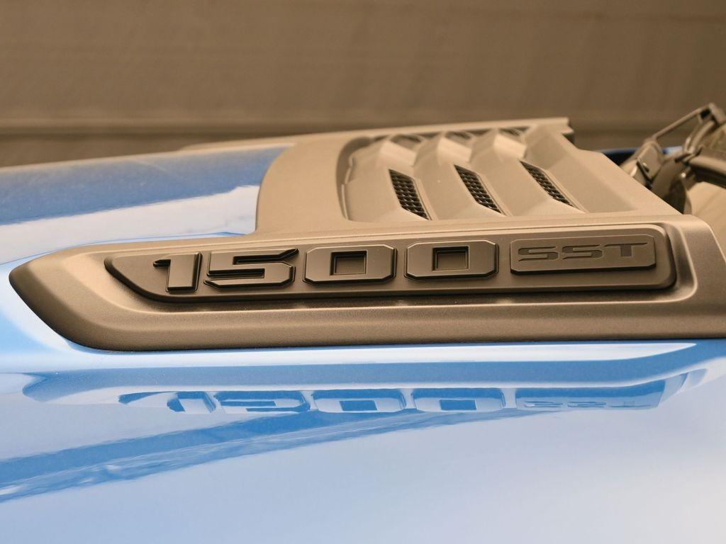 new 2025 Ram 1500 car, priced at $61,263
