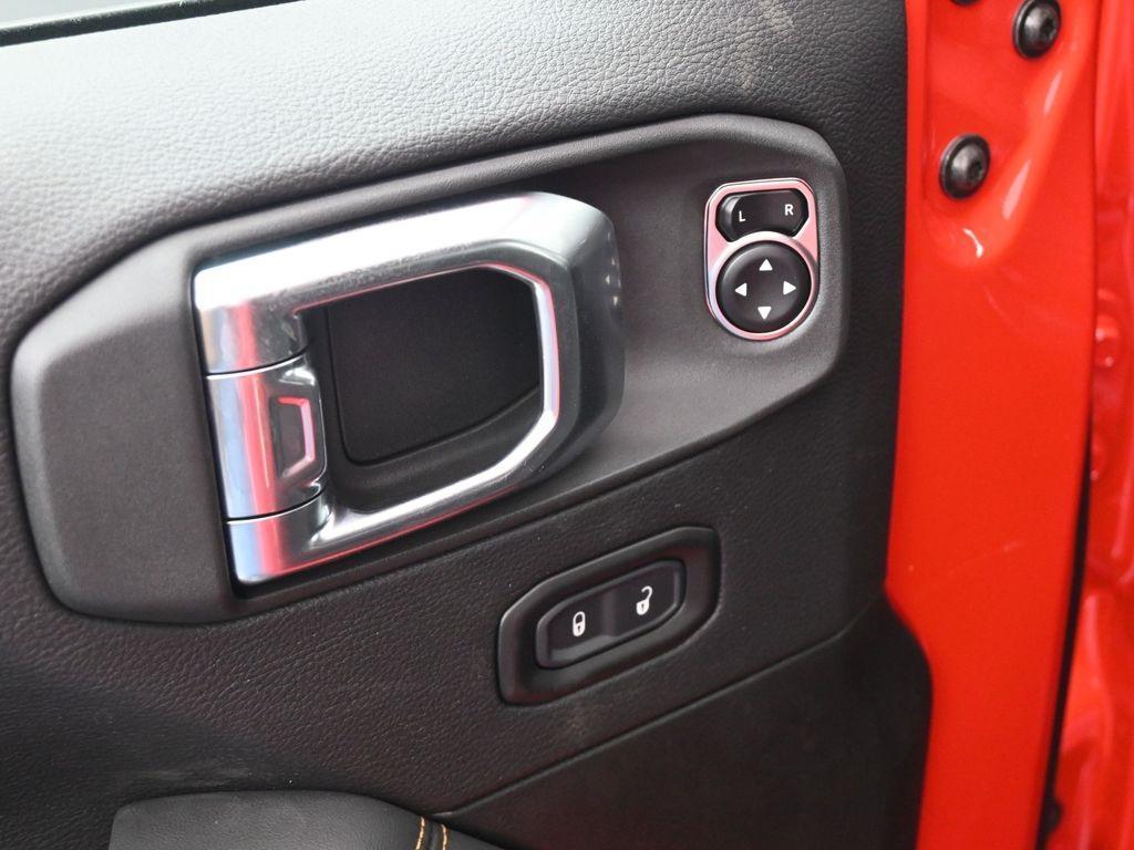 new 2025 Jeep Wrangler car, priced at $54,307