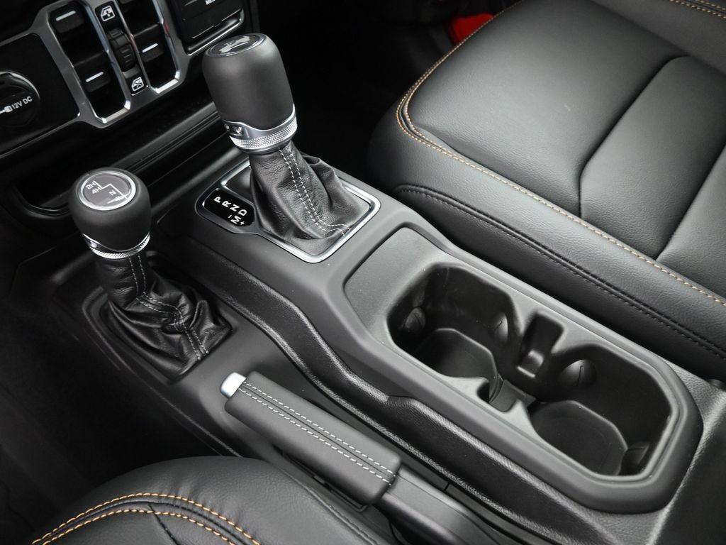 new 2025 Jeep Wrangler car, priced at $54,307