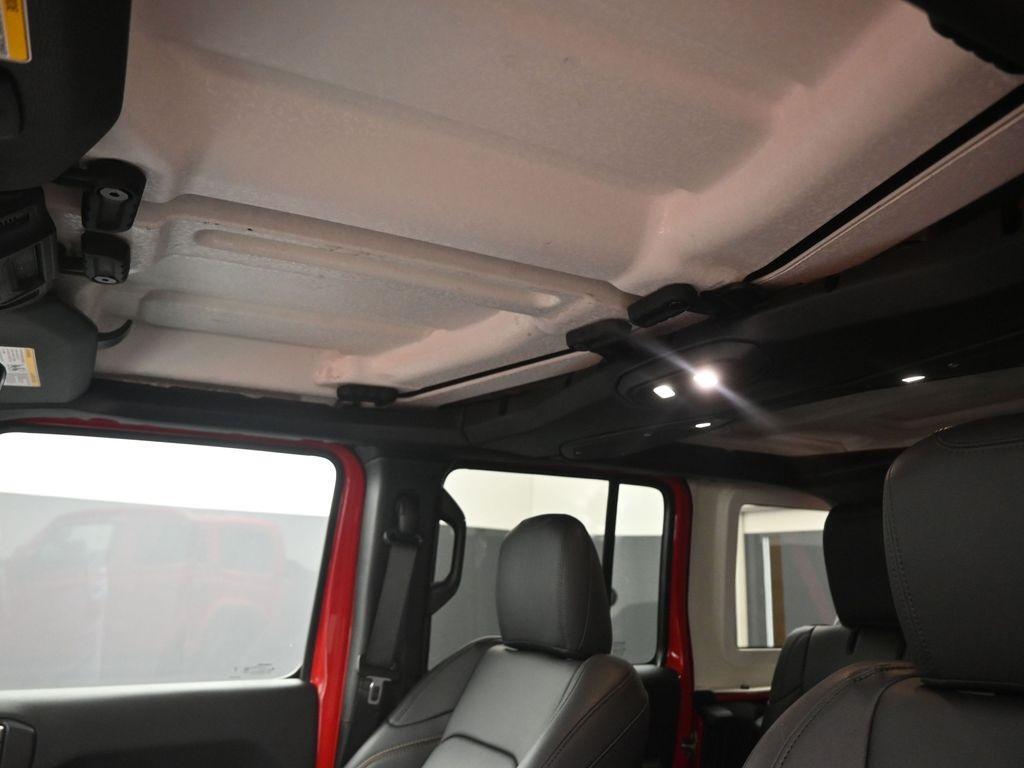 new 2025 Jeep Wrangler car, priced at $54,307