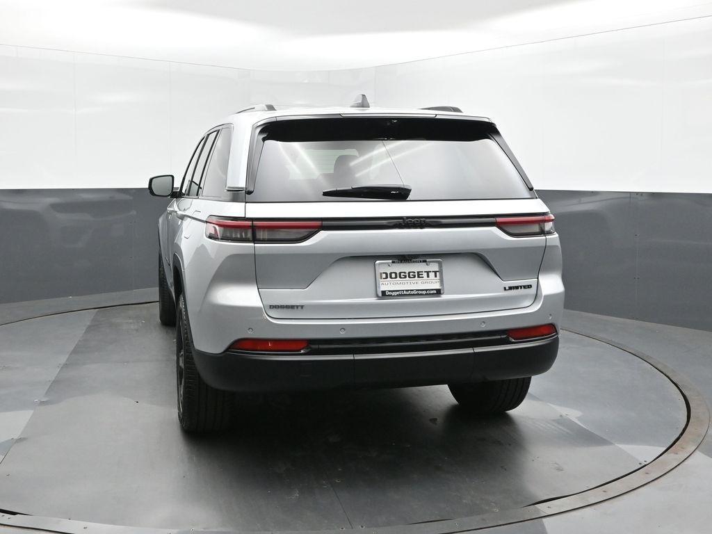new 2025 Jeep Grand Cherokee car, priced at $48,874