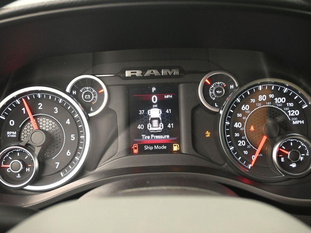 new 2025 Ram 1500 car, priced at $40,154