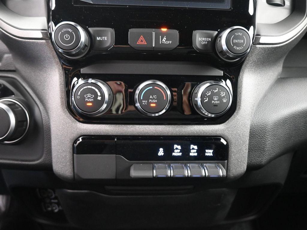new 2025 Ram 1500 car, priced at $40,154