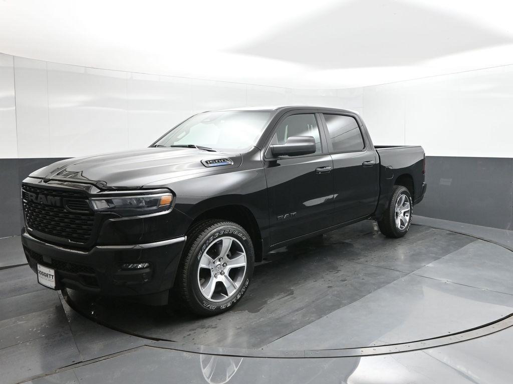 new 2025 Ram 1500 car, priced at $40,384