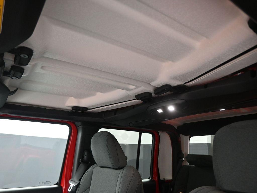 new 2025 Jeep Gladiator car, priced at $43,880