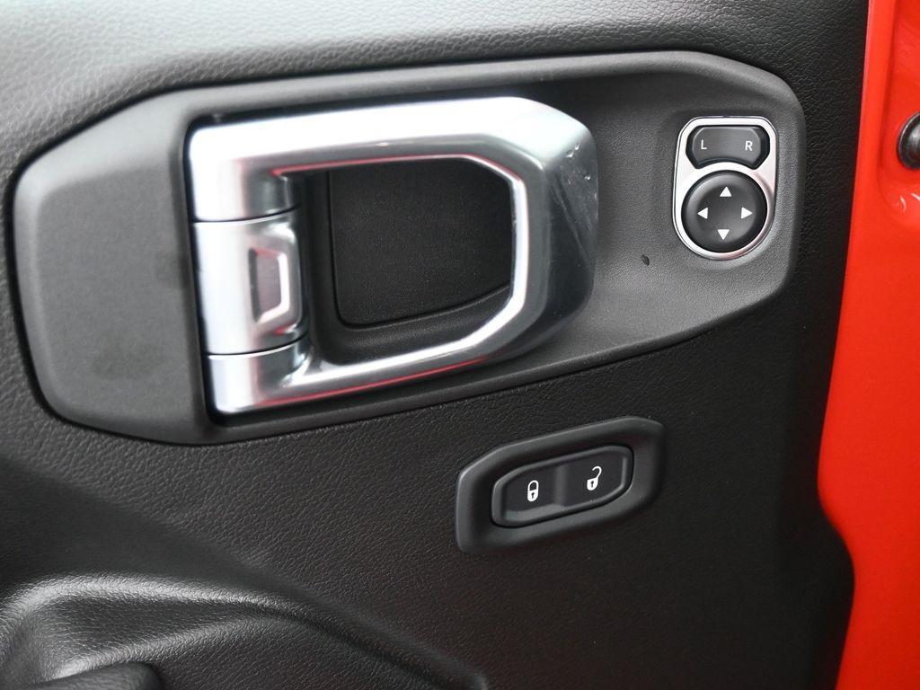 new 2025 Jeep Gladiator car, priced at $43,880