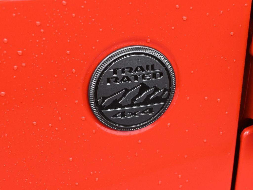 new 2025 Jeep Gladiator car, priced at $43,880