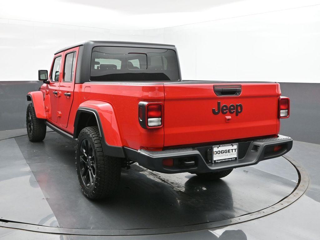 new 2025 Jeep Gladiator car, priced at $43,880