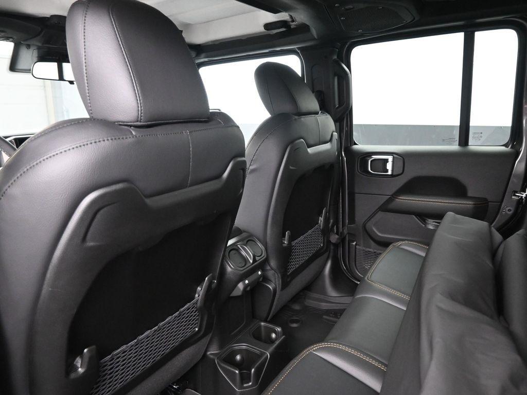 new 2025 Jeep Gladiator car, priced at $44,239