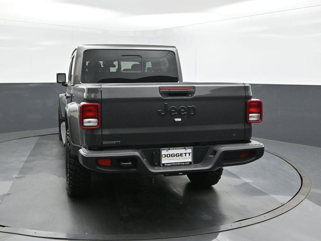 new 2025 Jeep Gladiator car, priced at $44,239