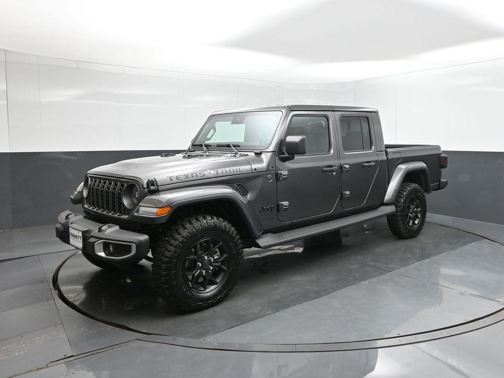 new 2025 Jeep Gladiator car, priced at $48,990