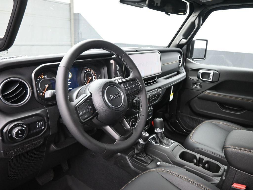 new 2025 Jeep Gladiator car, priced at $44,239