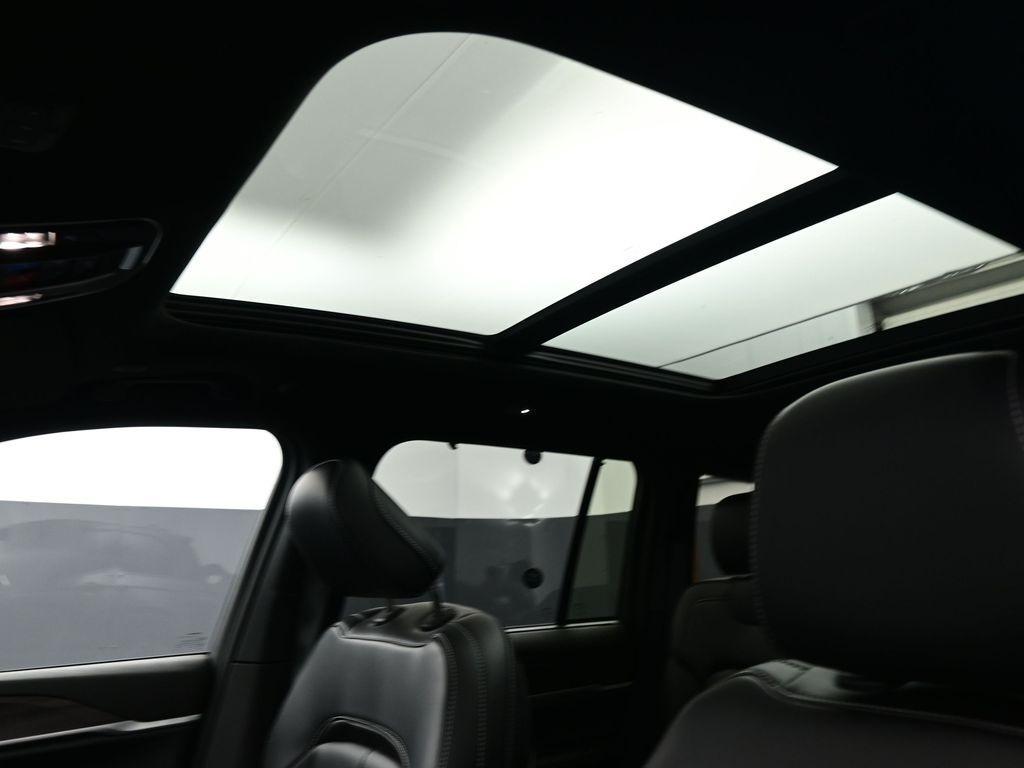 new 2025 Jeep Grand Cherokee car, priced at $47,089