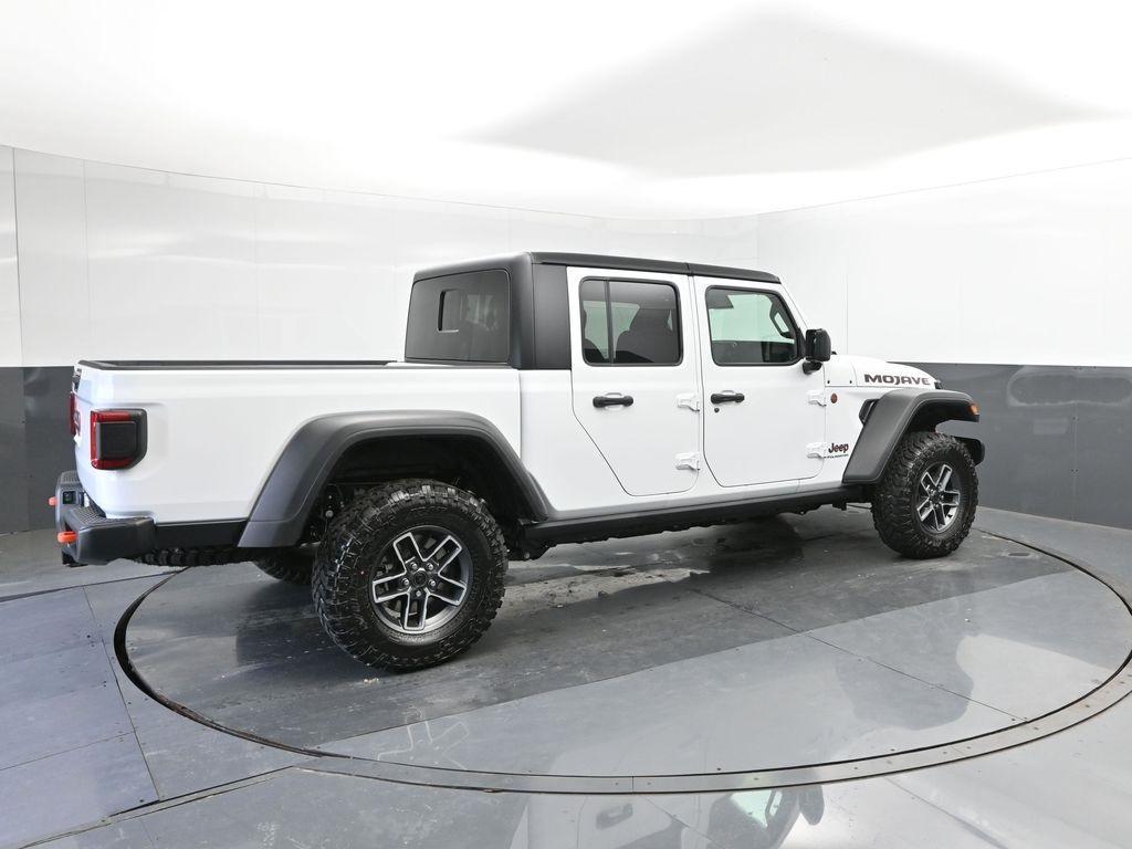 new 2025 Jeep Gladiator car, priced at $48,038