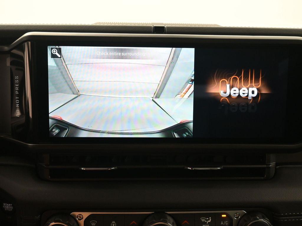 new 2025 Jeep Gladiator car, priced at $49,384