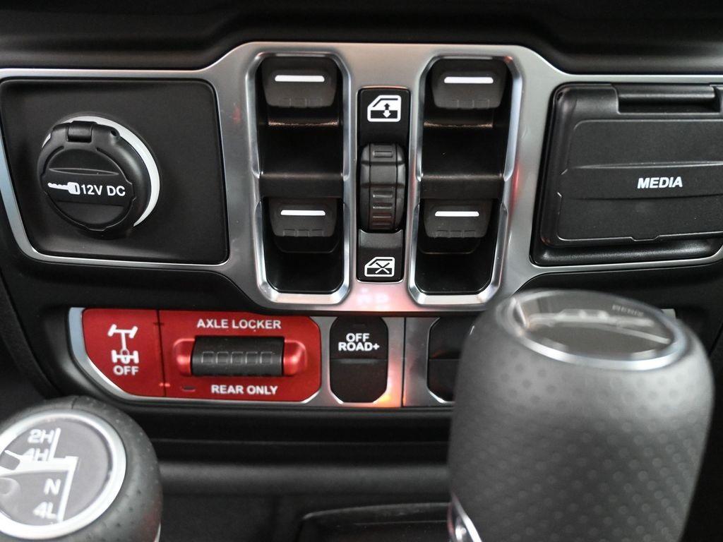 new 2025 Jeep Gladiator car, priced at $49,384