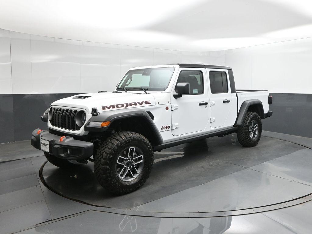 new 2025 Jeep Gladiator car, priced at $49,217