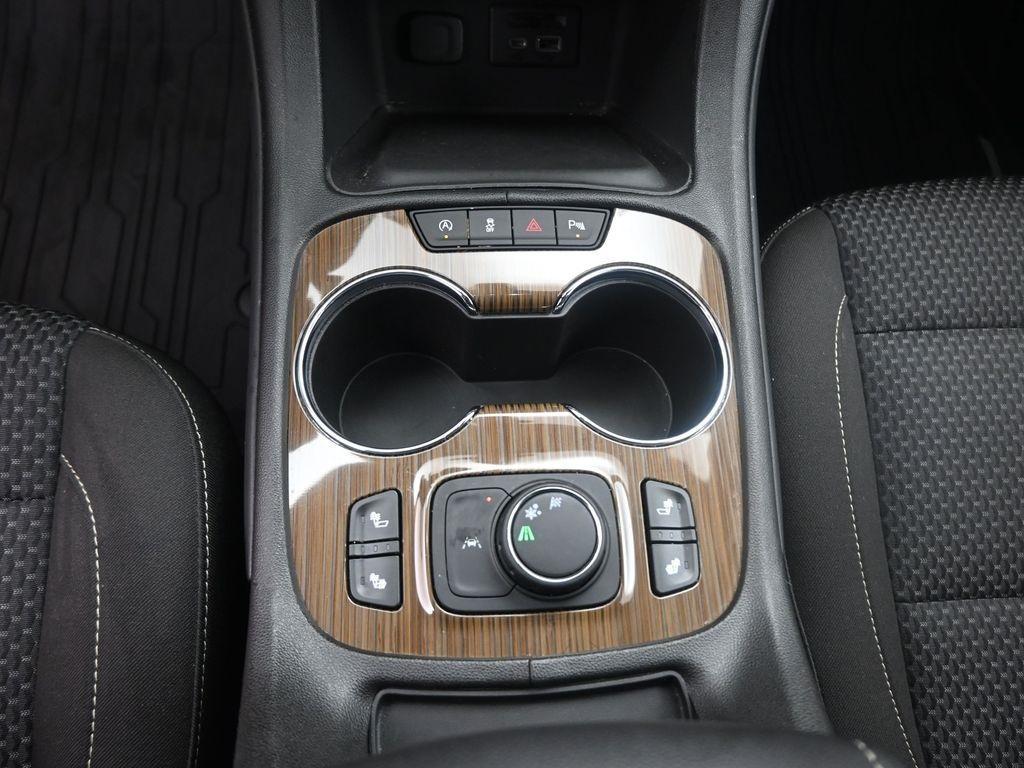 used 2023 GMC Acadia car, priced at $26,984