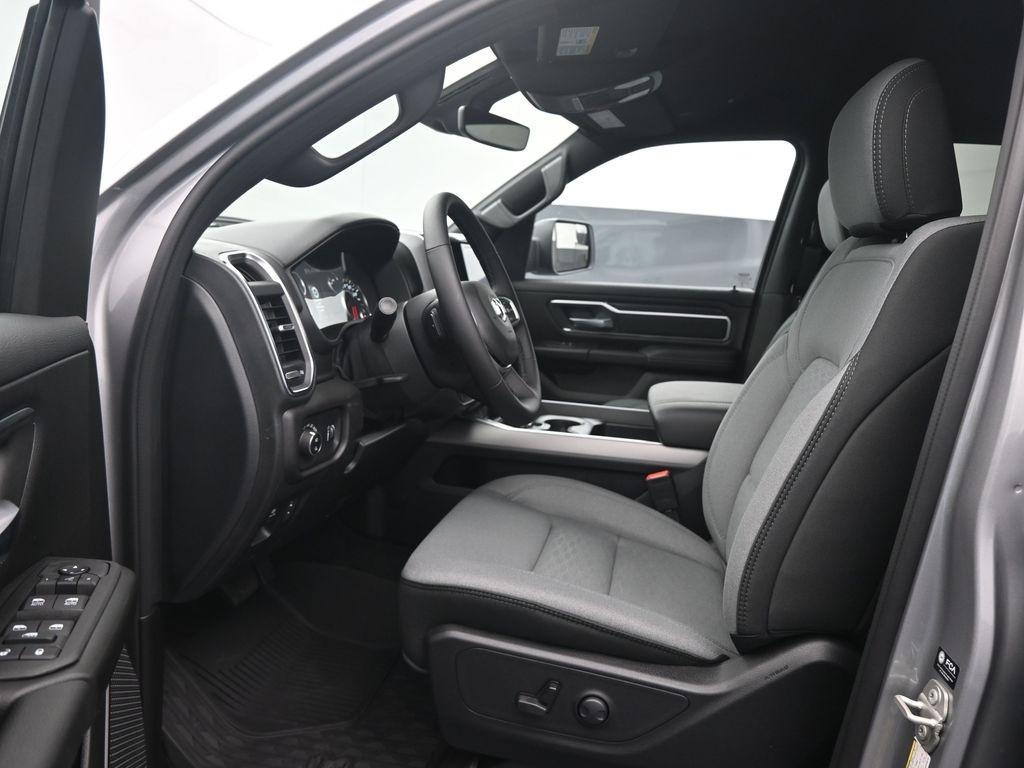 new 2025 Ram 1500 car, priced at $45,062