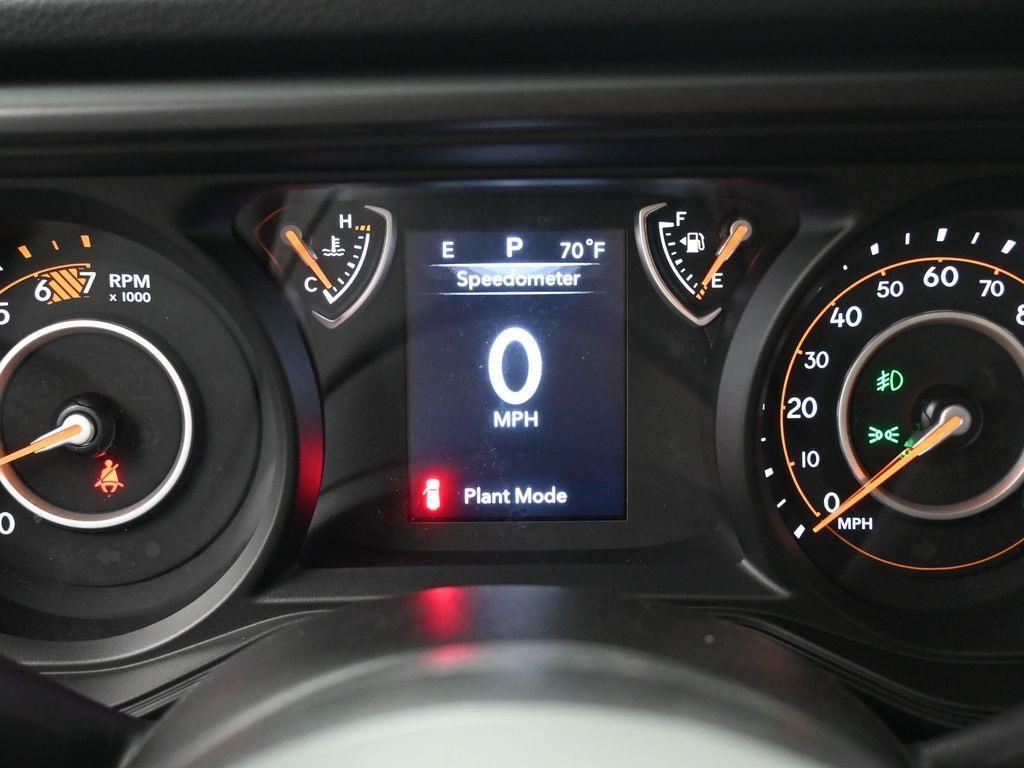 new 2025 Jeep Wrangler car, priced at $41,559