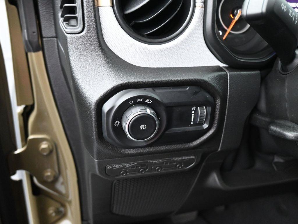 new 2025 Jeep Wrangler car, priced at $41,559