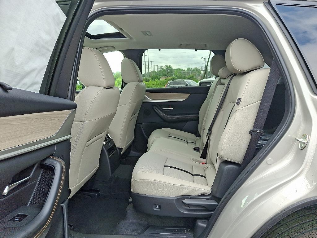 new 2025 Mazda CX-90 car, priced at $40,911