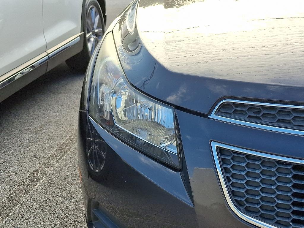 used 2014 Chevrolet Cruze car, priced at $7,500