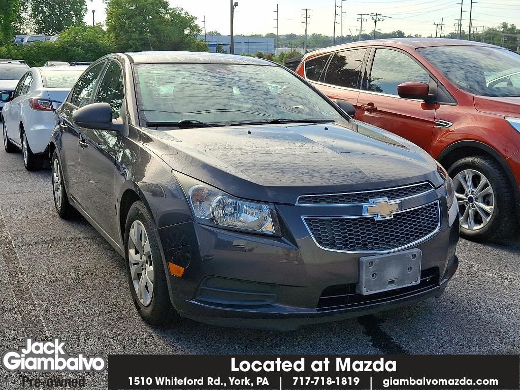 used 2014 Chevrolet Cruze car, priced at $7,500